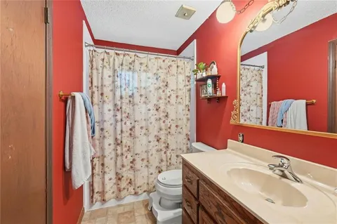 $285,000 | 2905 Linden Drive, Kansas City, KS 66106