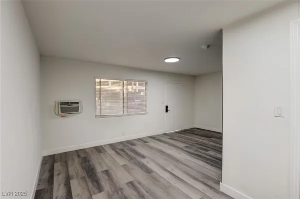 $1,095 | 1922 Fairfield 1 Avenue, Unit 102, Las Vegas, NV 89102
