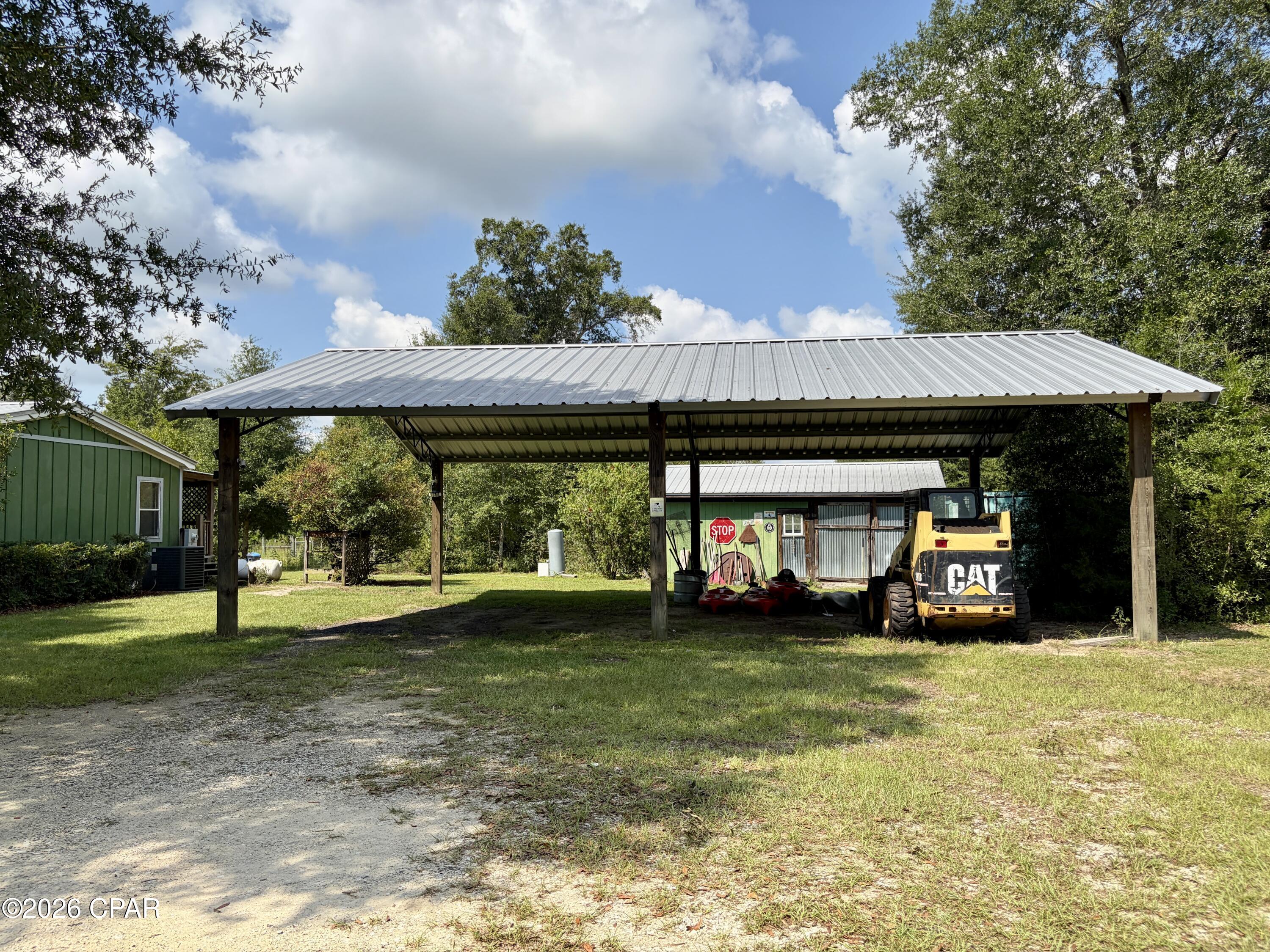 8869 Northwest Felix Flanders Road Altha, FL 32421 - Photo 10 of 45 Gallery Image 10