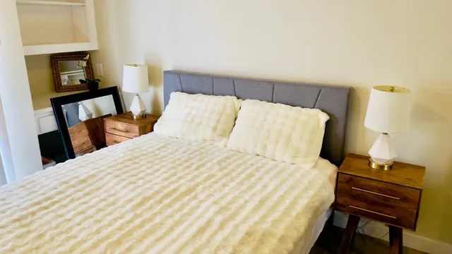 $2,500 | 2902 Cole Street, Unit 311, Austin, TX 78705