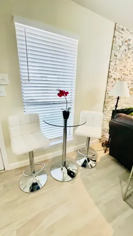 $2,500 | 2902 Cole Street, Unit 311, Austin, TX 78705