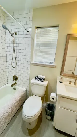 $2,500 | 2902 Cole Street, Unit 311, Austin, TX 78705