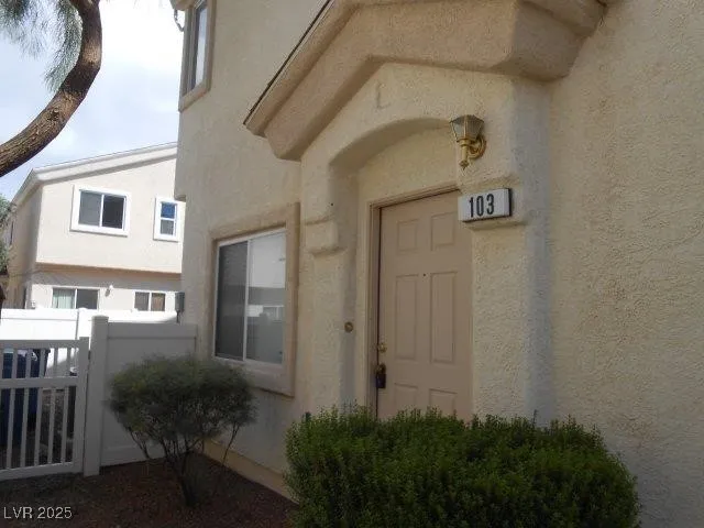 $1,650 | 6540 Charlie Chaplin Avenue, Unit 103, Las Vegas, NV 89122