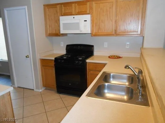$1,650 | 6540 Charlie Chaplin Avenue, Unit 103, Las Vegas, NV 89122