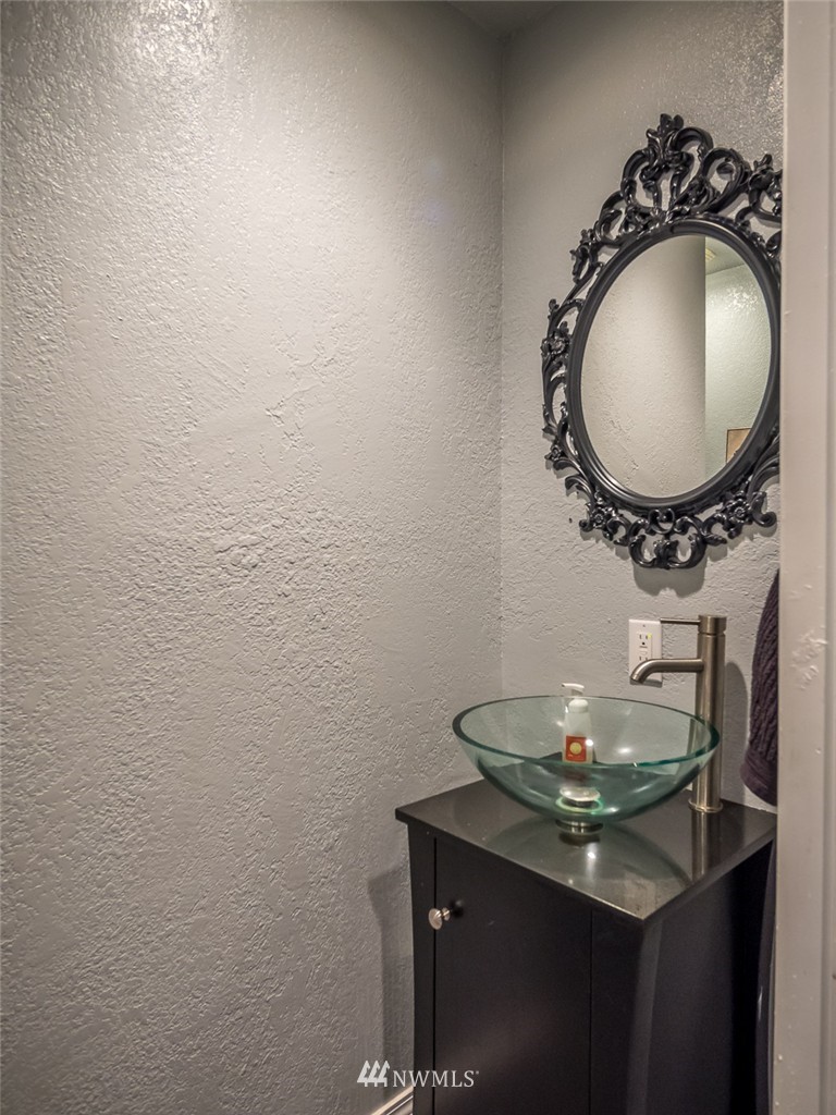 17528 20th Drive Southeast Bothell, WA 98012 - Photo 8 of 16 Gallery Image 8