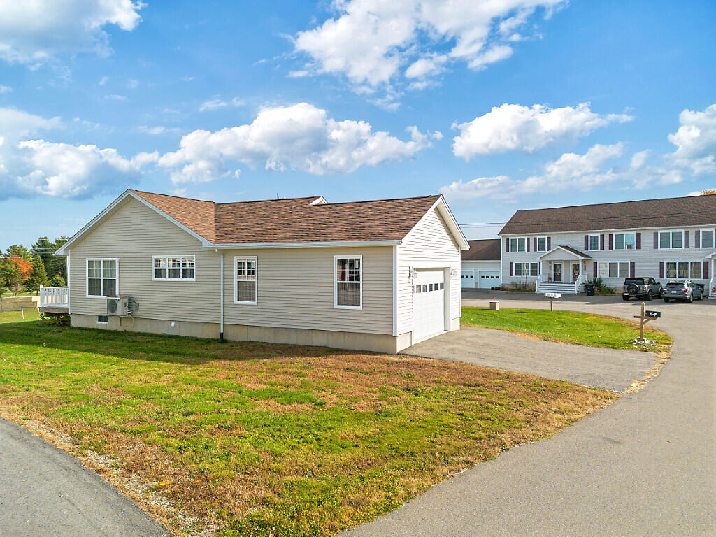 18 Hunter Drive Hermon, ME 04401 - Photo 6 of 50 20_DJI_0969_DxO_mls