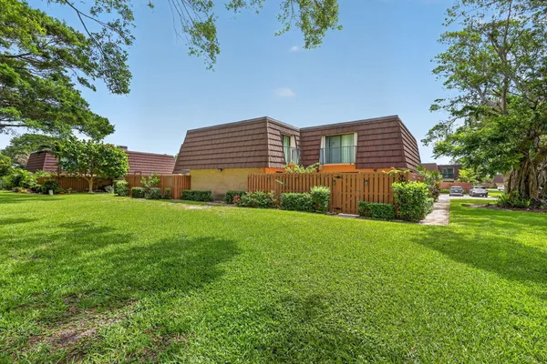 $235,000 | 6202 Southeast Riverboat Drive, Unit 941, Stuart, FL 34997