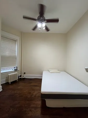 $3,600 | 1359 East 57th Street, Unit 1, Chicago, IL 60637