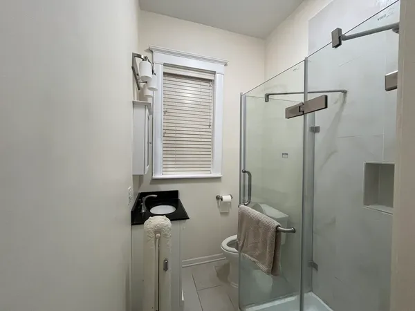 $3,600 | 1359 East 57th Street, Unit 1, Chicago, IL 60637