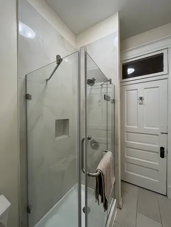 $3,600 | 1359 East 57th Street, Unit 1, Chicago, IL 60637