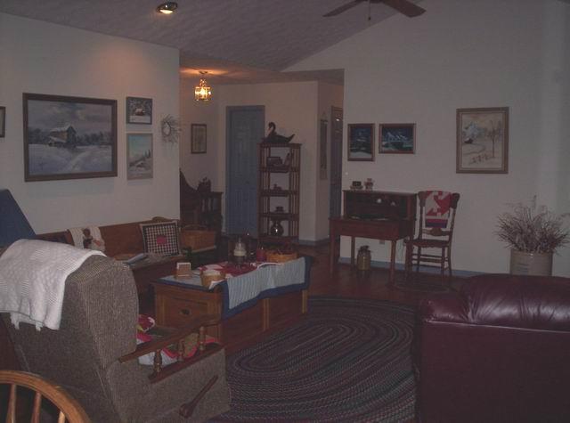 94 West Bailey Road Lewisburg, WV 24901 - Photo 4 of 29 Living Room