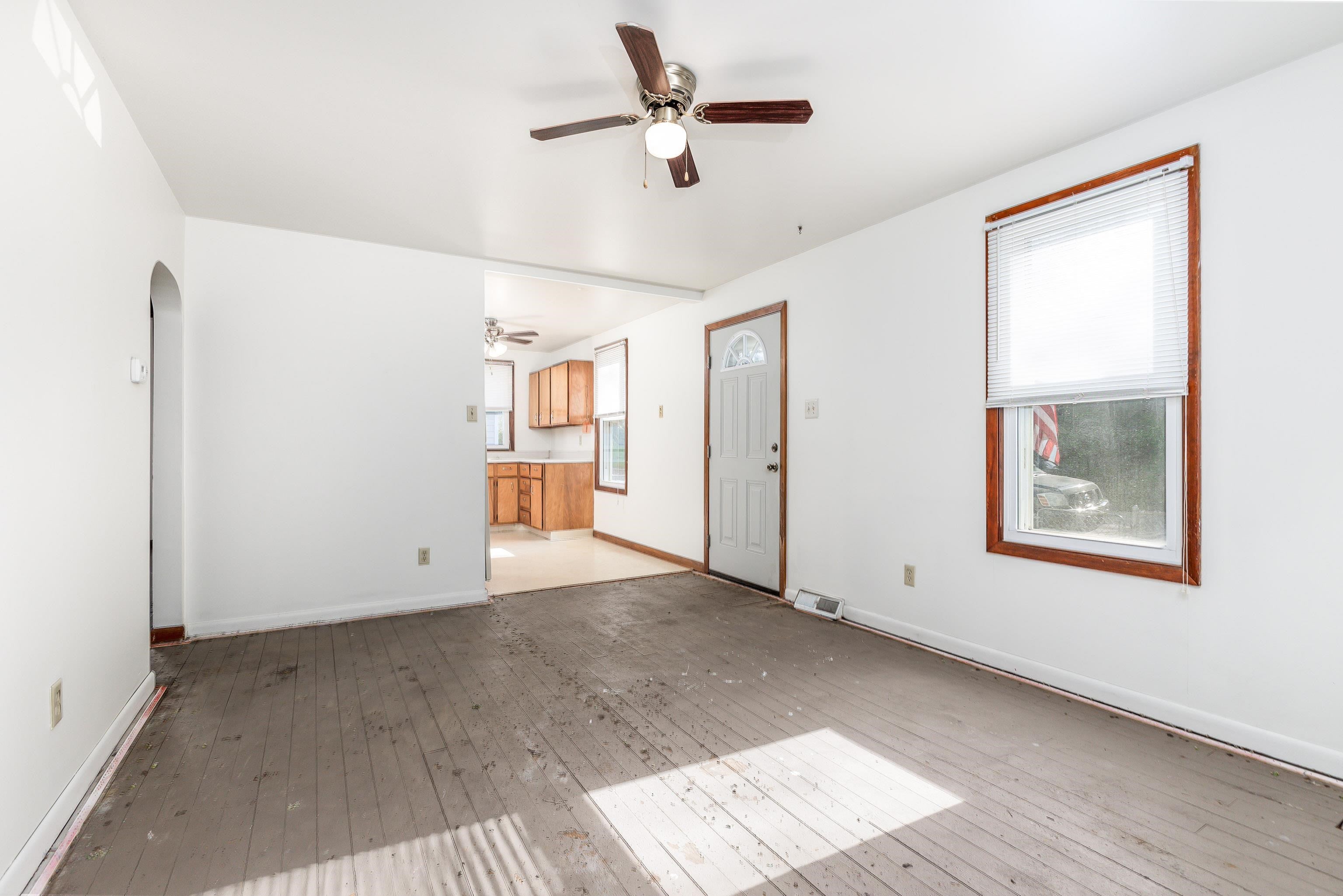 2654 Queen Street Dubuque, IA 52001 - Photo 6 of 27 Gallery Image 6