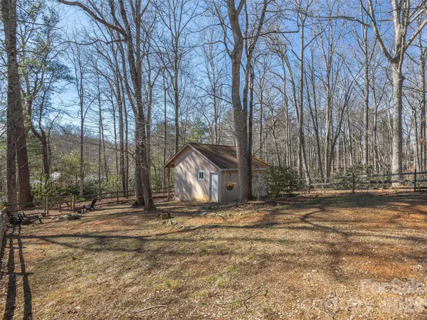 $450,000 | 116 Vehorn Road, Fairview, NC 28730