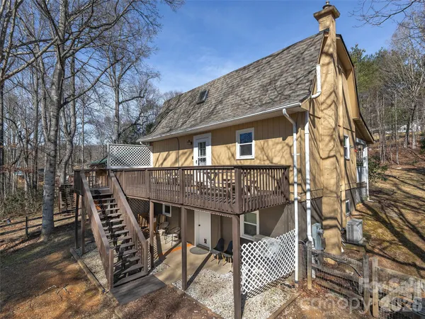 $450,000 | 116 Vehorn Road, Fairview, NC 28730