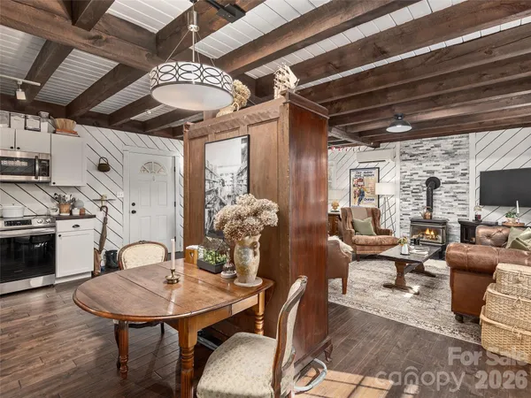 $450,000 | 116 Vehorn Road, Fairview, NC 28730