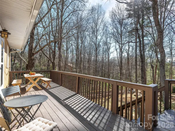 $450,000 | 116 Vehorn Road, Fairview, NC 28730