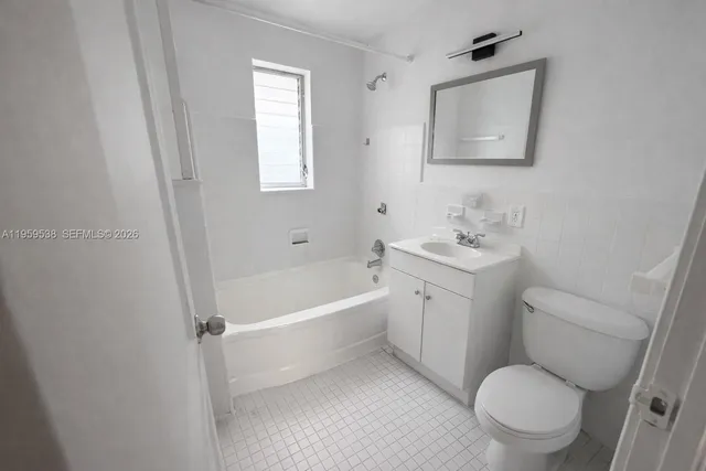 $1,535 | 945 Bay Drive, Unit 5, Miami Beach, FL 33141