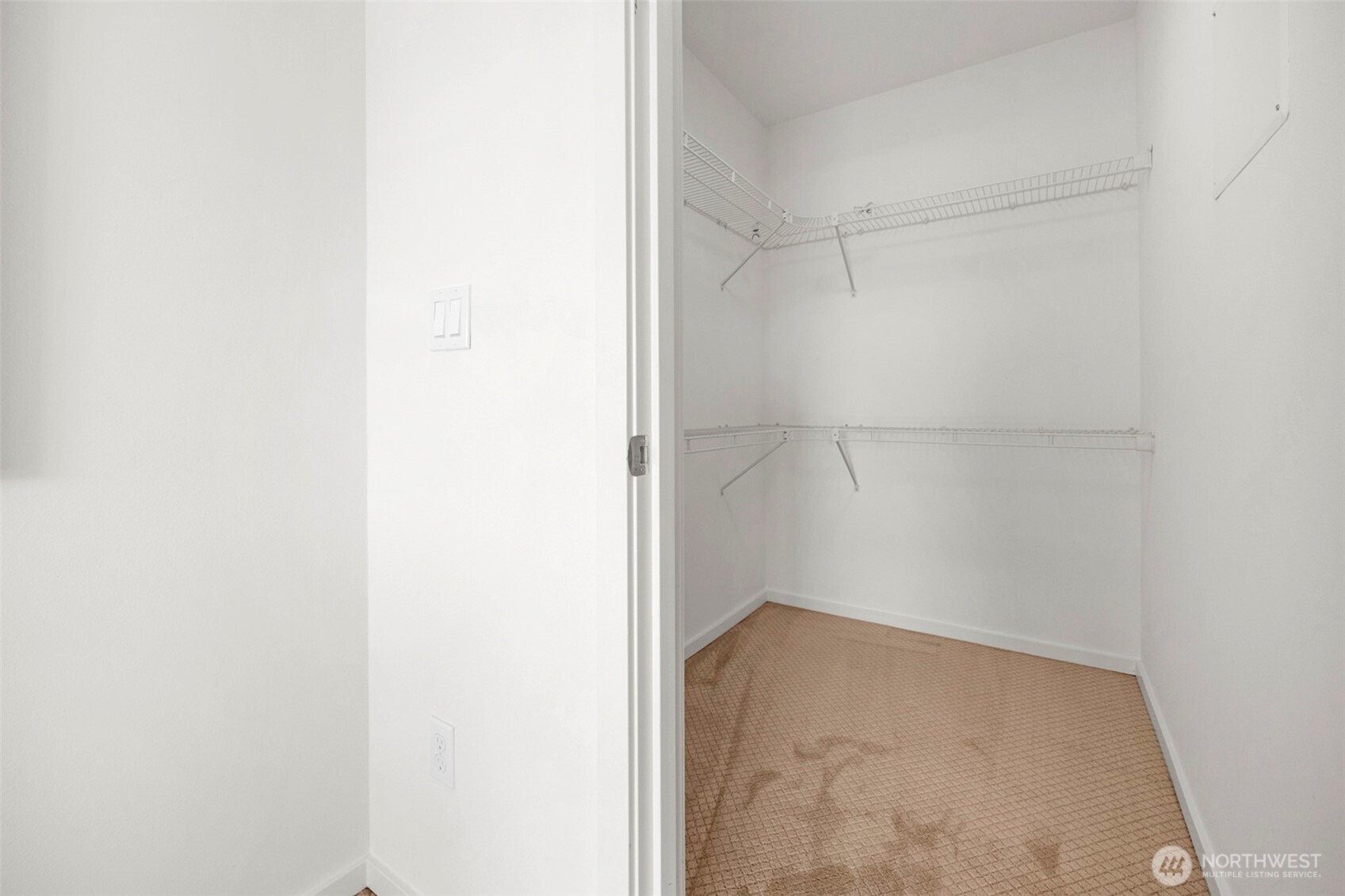 1966 South Grand Street Seattle, WA 98144 - Photo 20 of 25 a view of a small space