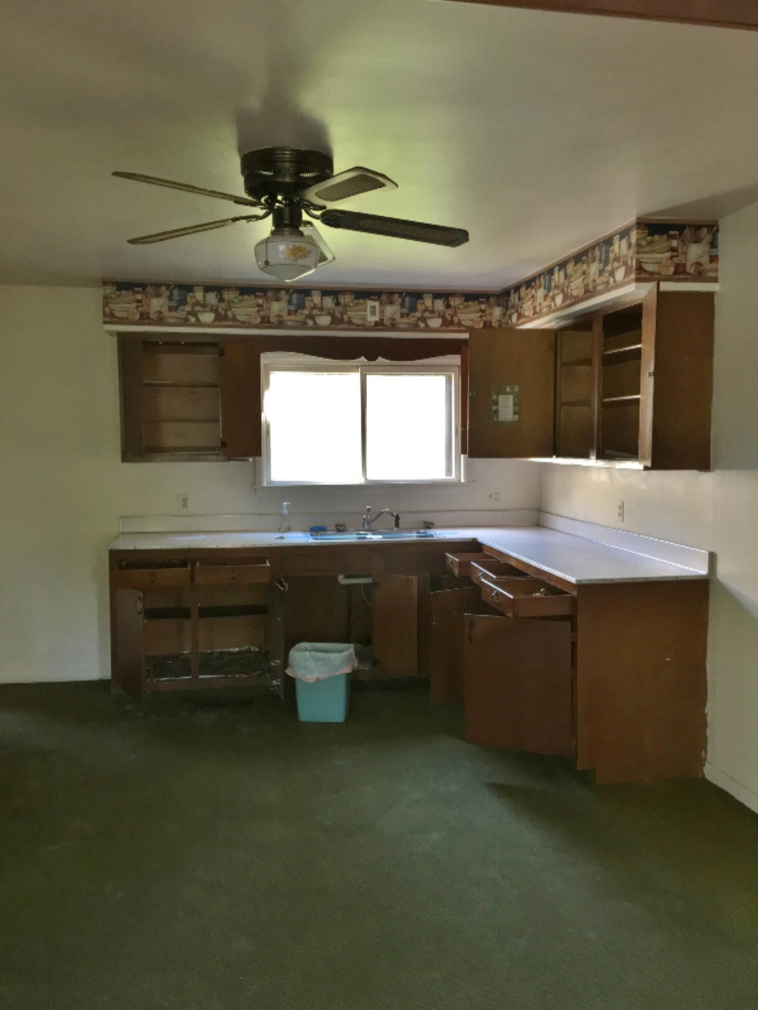 22705 22 Mile Road Paris, MI 49338 - Photo 6 of 15 Kitchen