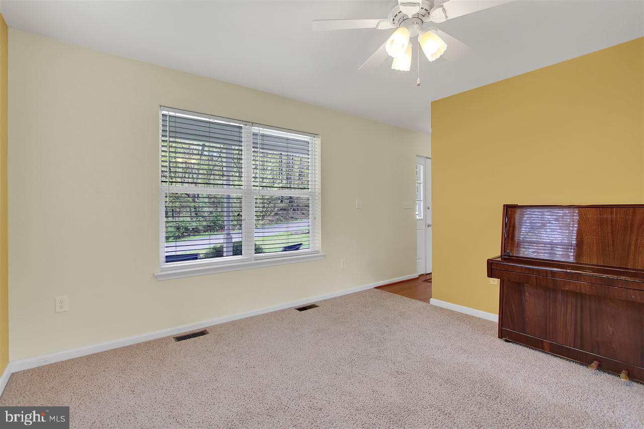 701 McGlaughlin Road Fairfield, PA 17320 - Photo 3 of 36