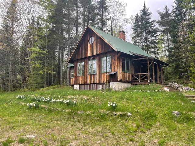 $449,000 | 26 Railroad Street, Milan, NH 03588