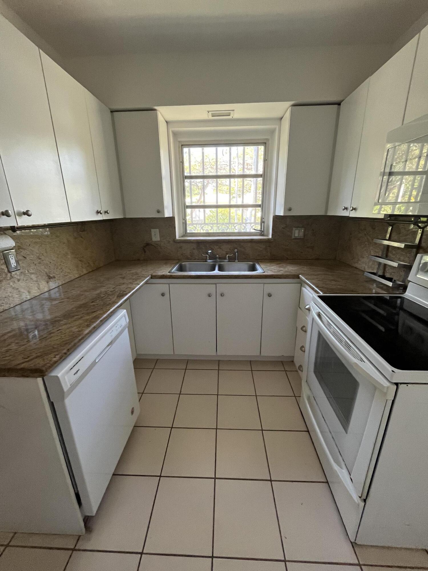 175 Southwest 25th Road Miami, FL 33129 - Photo 8 of 10 IMG_0491