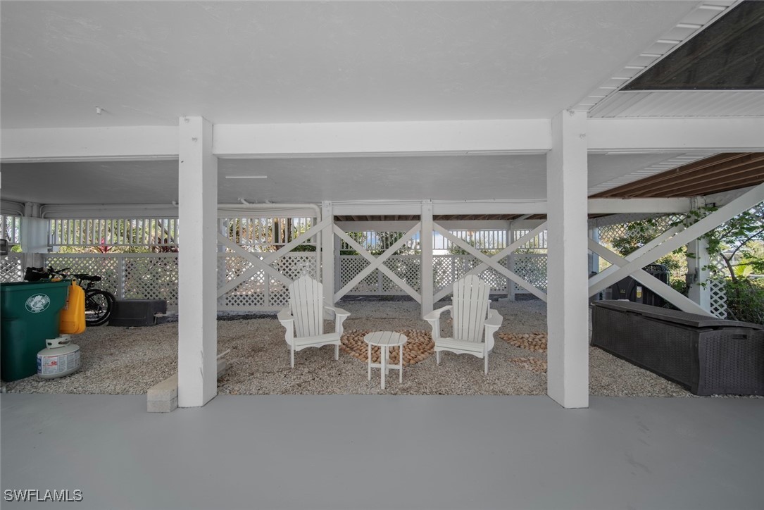 862 Beach Road Sanibel, FL 33957 - Photo 32 of 49 a view of a room with gym equipment