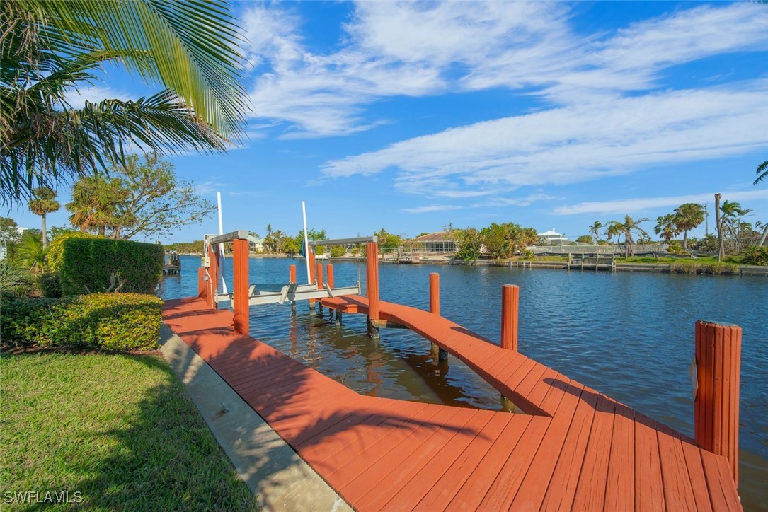 862 Beach Road Sanibel, FL 33957 - Photo 42 of 49 a view of a lake with houses