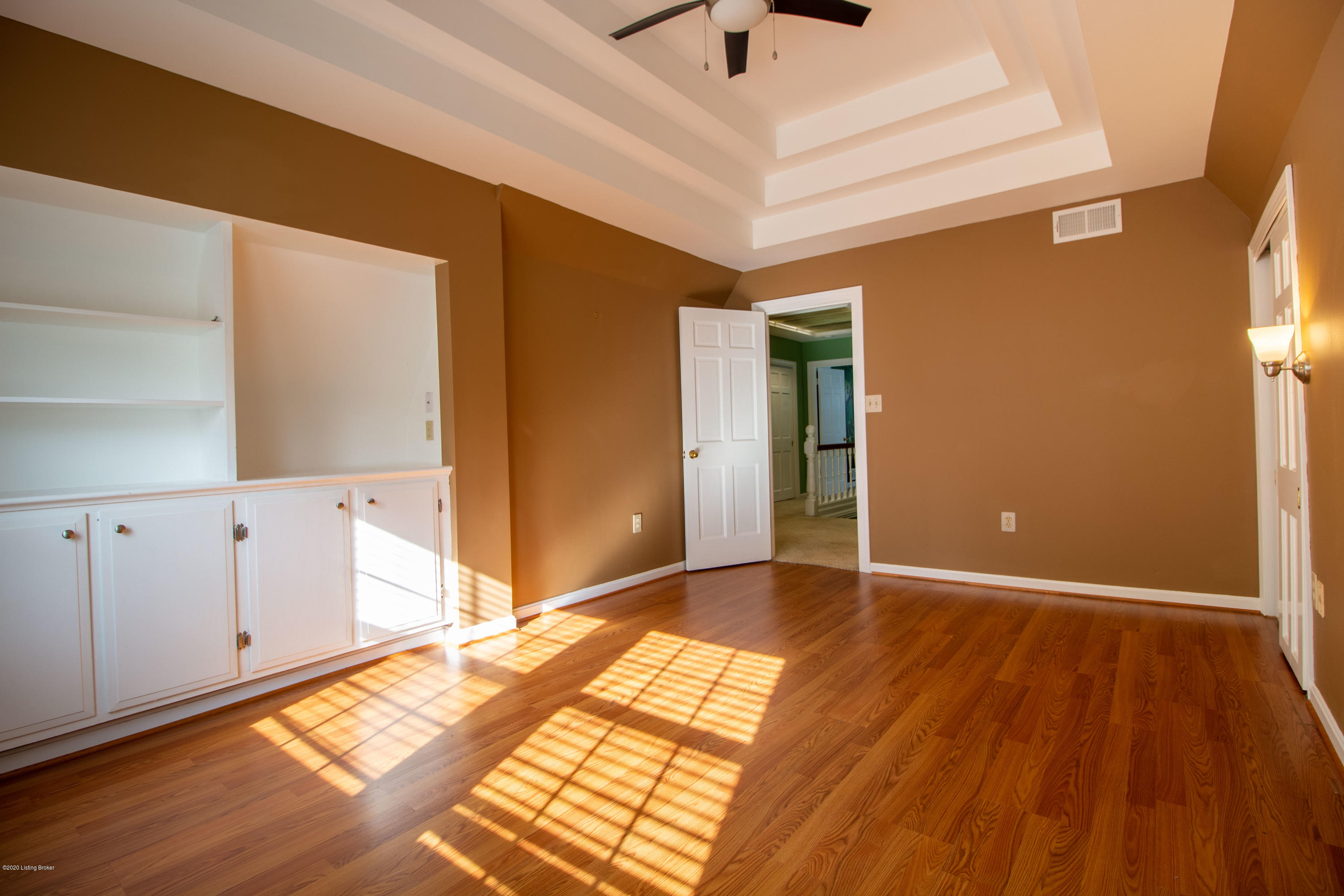 2877 Riedling Drive Louisville, KY 40206 - Photo 28 of 49 Primary Bedroom (2)