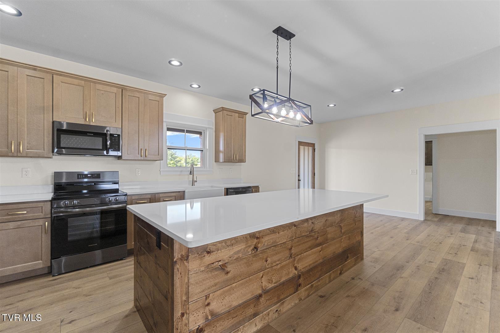 4205 John Graham Road Greeneville, TN 37745 - Photo 11 of 46 11