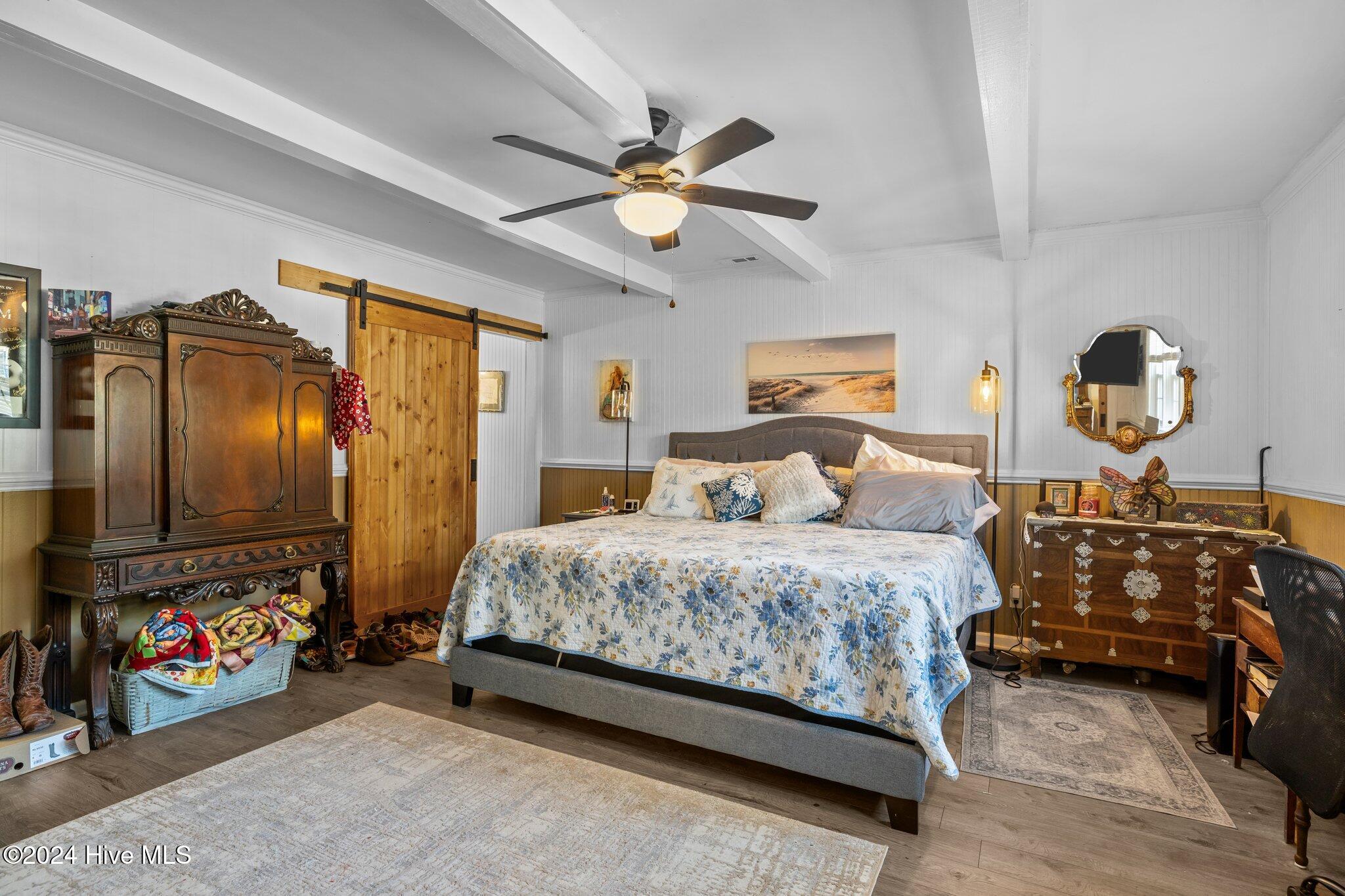 157 Arthur Road Beaufort, NC 28516 - Photo 18 of 48 Primary Bedroom