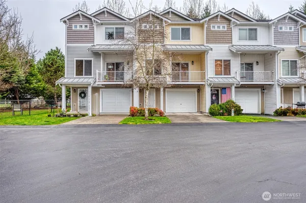 $380,000 | 5325 Military Road East, Unit B, Tacoma, WA 98446