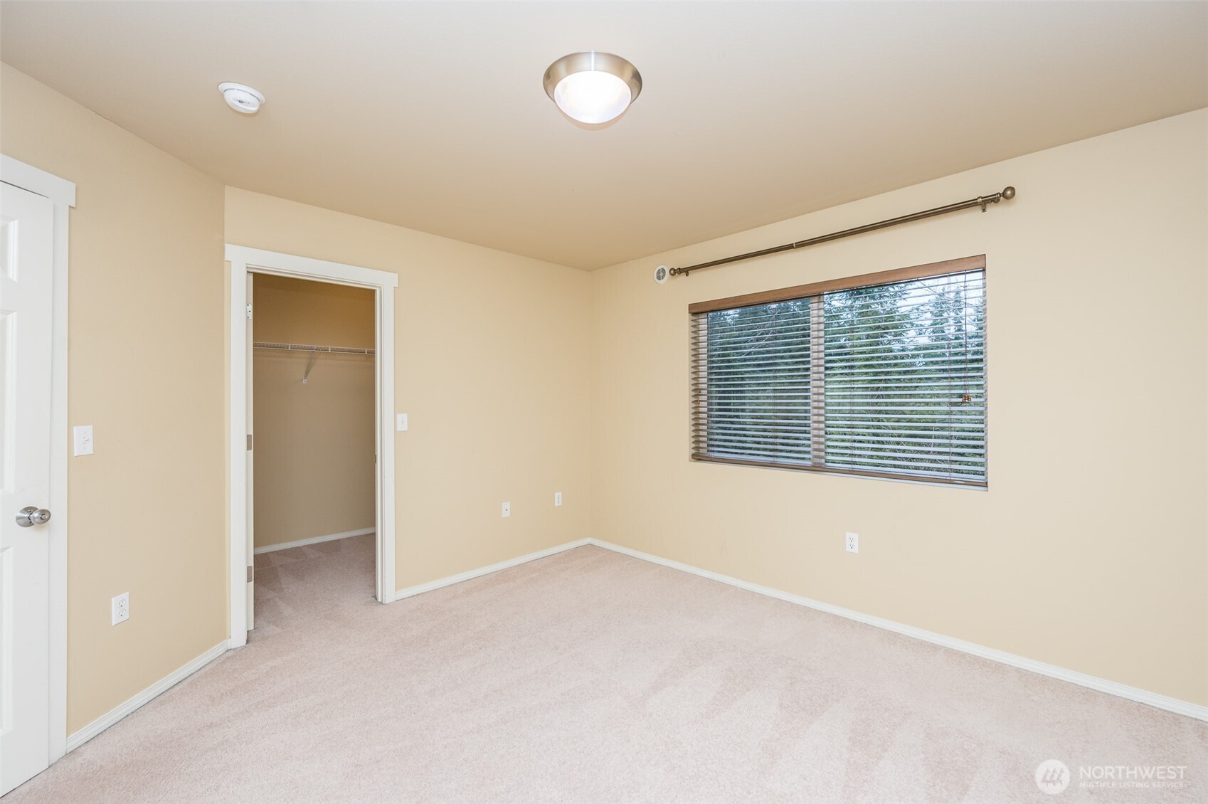 5325 Military Road East, Unit B Tacoma, WA 98446 - Photo 21 of 27 a view of an empty room with a window