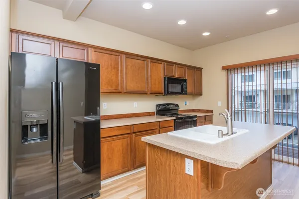 $380,000 | 5325 Military Road East, Unit B, Tacoma, WA 98446