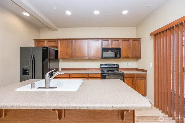 $380,000 | 5325 Military Road East, Unit B, Tacoma, WA 98446