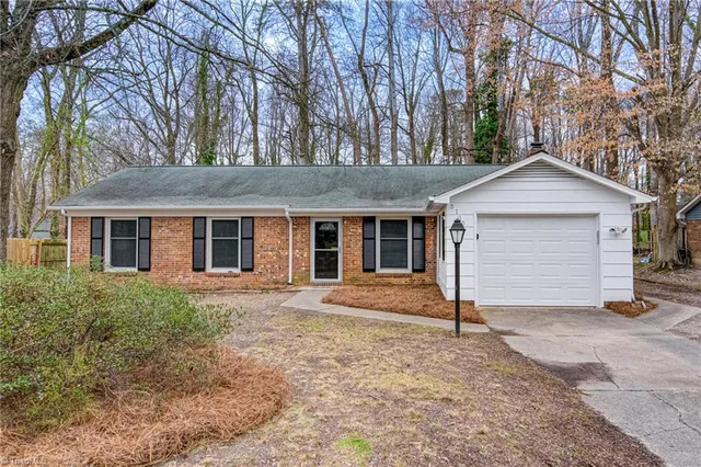 $1,850 | 5105 Amberhill Drive, Greensboro, NC 27455