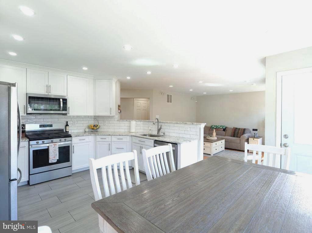 15 Nottingham Way Mount Laurel, NJ 08054 - Photo 16 of 50