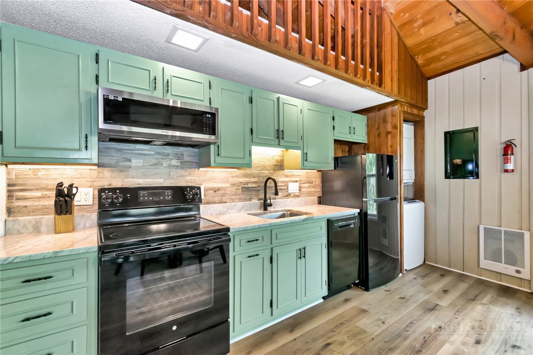 104 Hornbeam Road Beech Mountain, NC 28604 - Photo 5 of 40