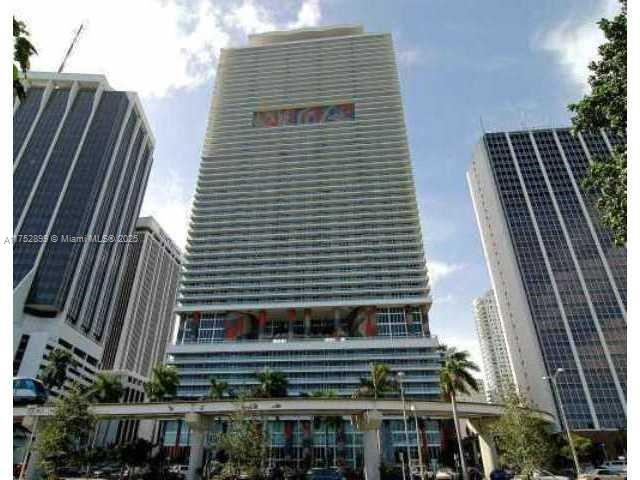 50 Biscayne Boulevard, Unit 4105 Miami, FL 33132 - Photo 27 of 41 a front view of a building with glass windows