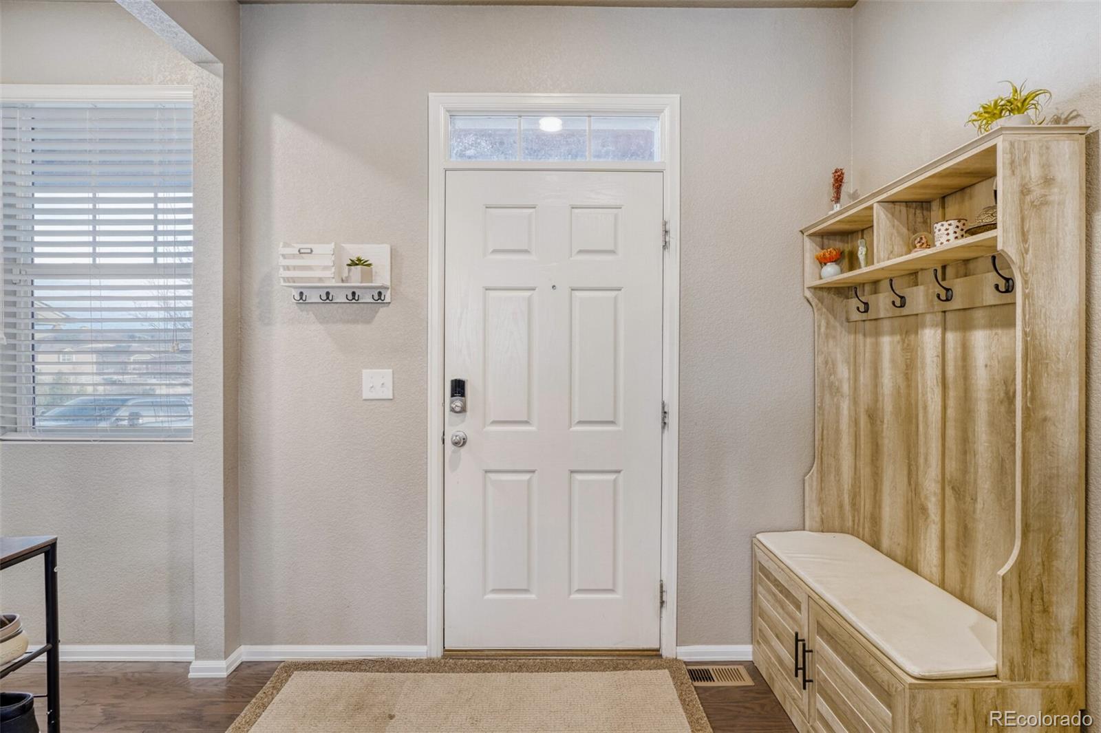 2211 Shadow Rider Circle Castle Rock, CO 80104 - Photo 7 of 44