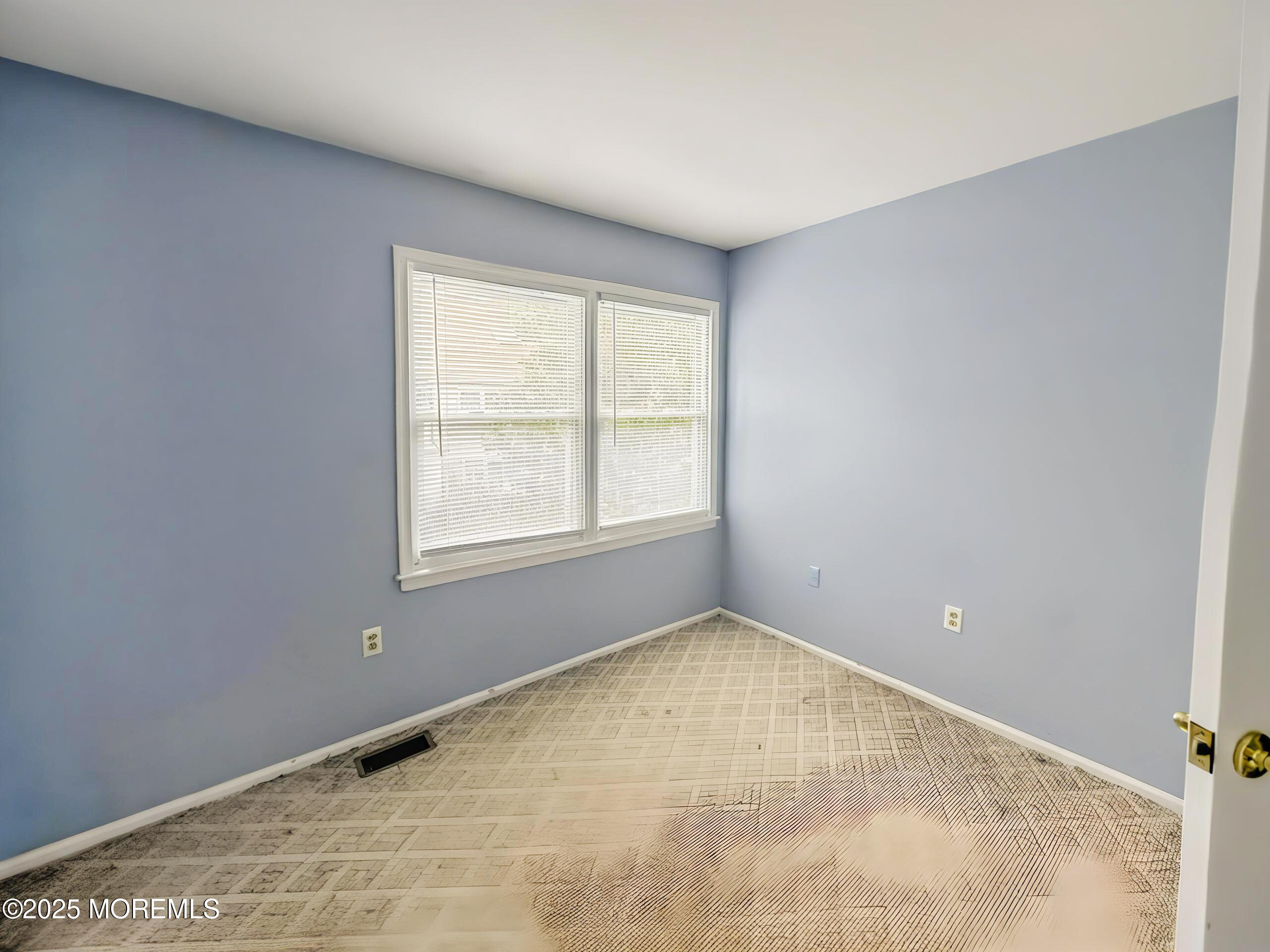 48 Colonial Court Jackson, NJ 08527 - Photo 16 of 24 blueroom2
