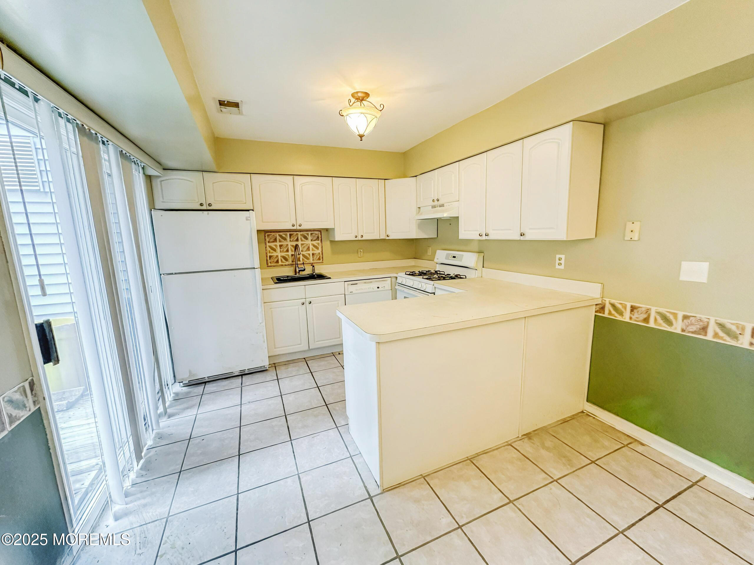 48 Colonial Court Jackson, NJ 08527 - Photo 20 of 24 kit