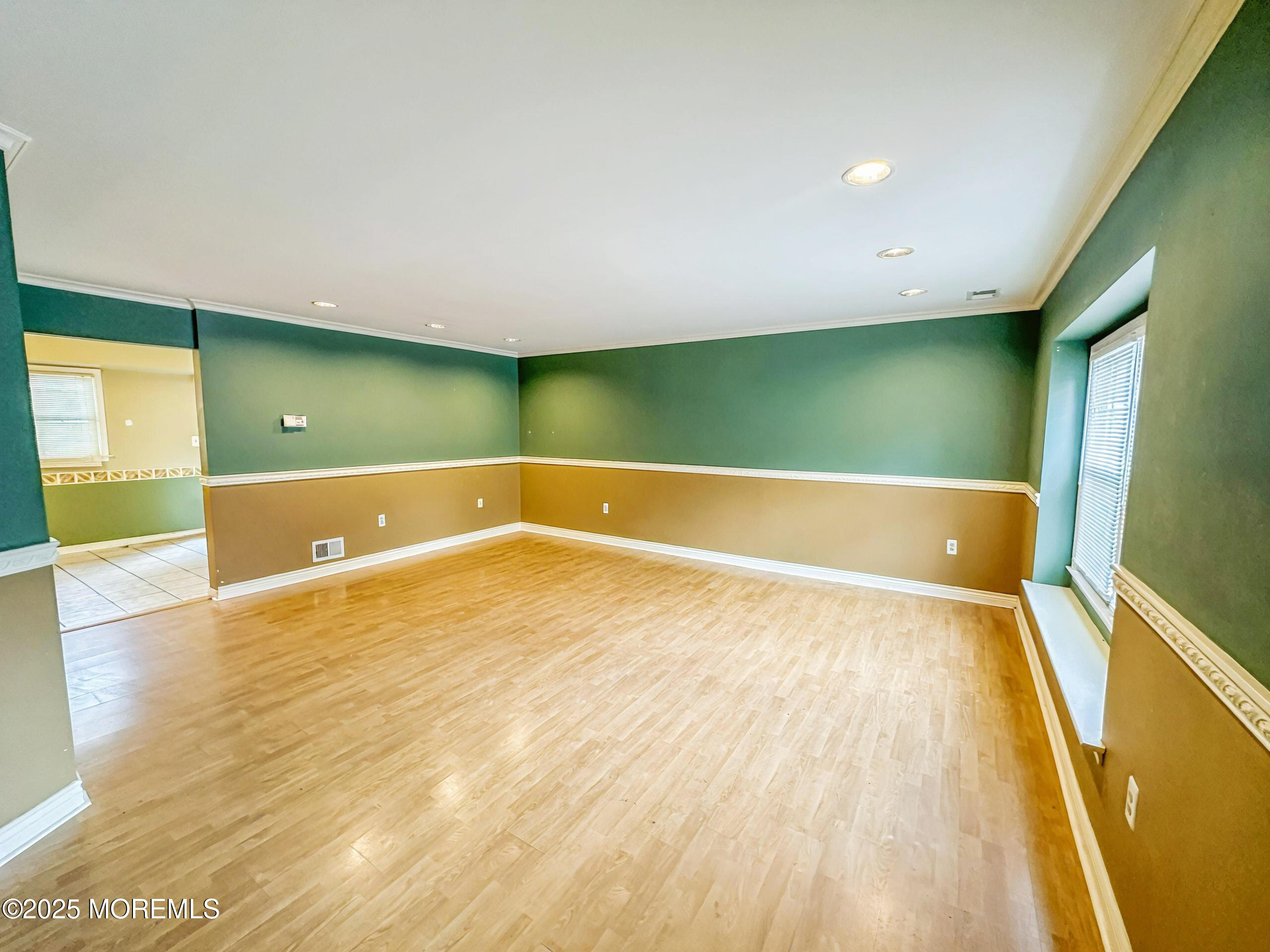 48 Colonial Court Jackson, NJ 08527 - Photo 21 of 24 livingroom1