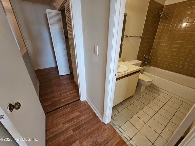 $262,500 | 1307 River Hills Circle East, Unit 16, Jacksonville, FL 32211