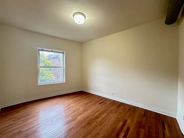 $2,100 | 1159 West Lunt Avenue, Unit 3, Chicago, IL 60626