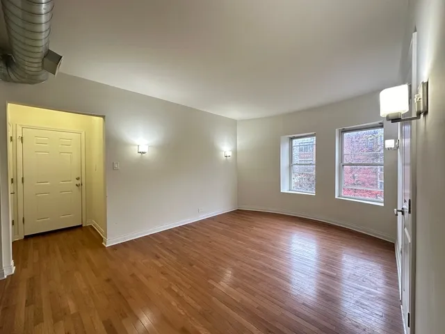 $2,100 | 1159 West Lunt Avenue, Unit 3, Chicago, IL 60626