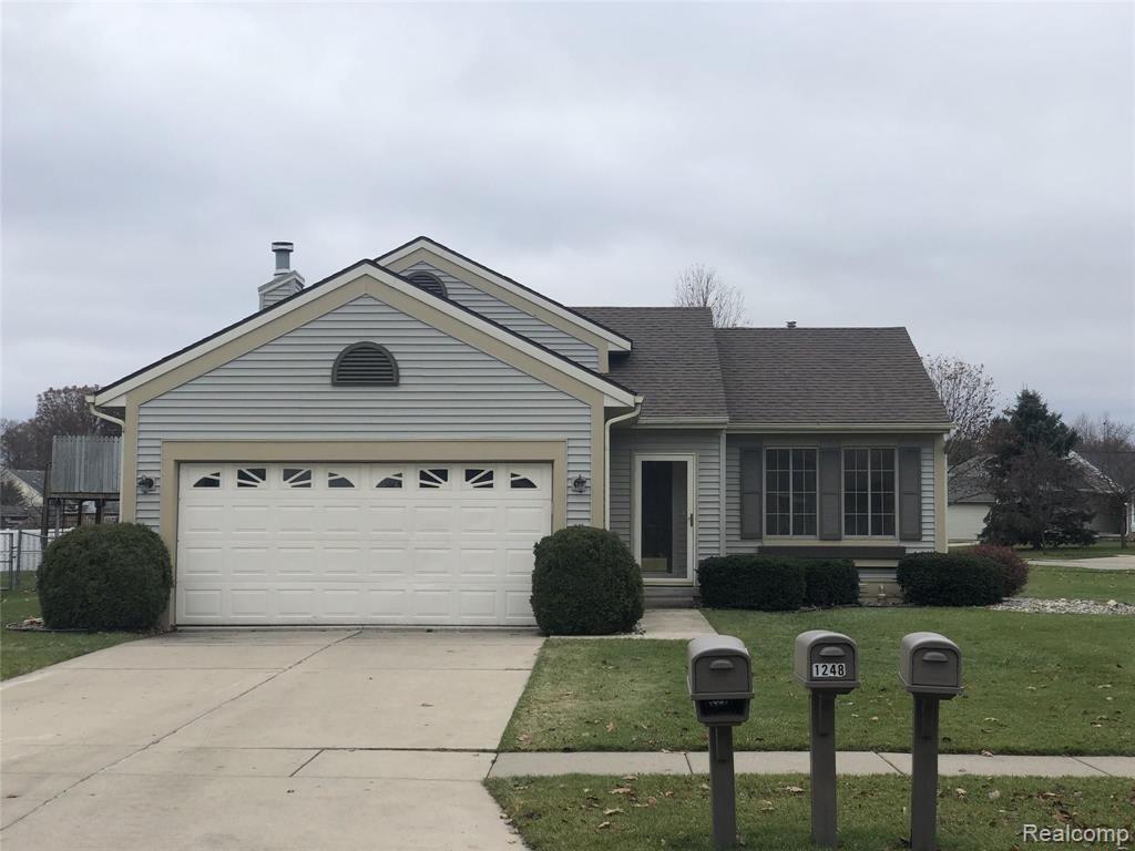 1245 Calumet Road Dewitt, MI 48820 - Photo 1 of 17