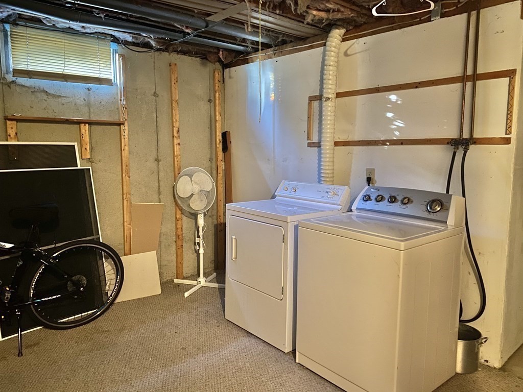78-80 Beverly Lane Springfield, MA 01151 - Photo 11 of 15 Gallery Image 11
