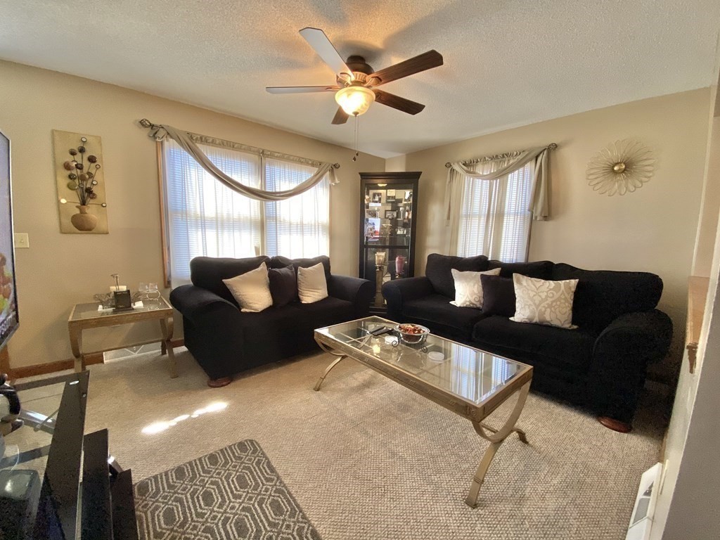 78-80 Beverly Lane Springfield, MA 01151 - Photo 6 of 15 Gallery Image 6