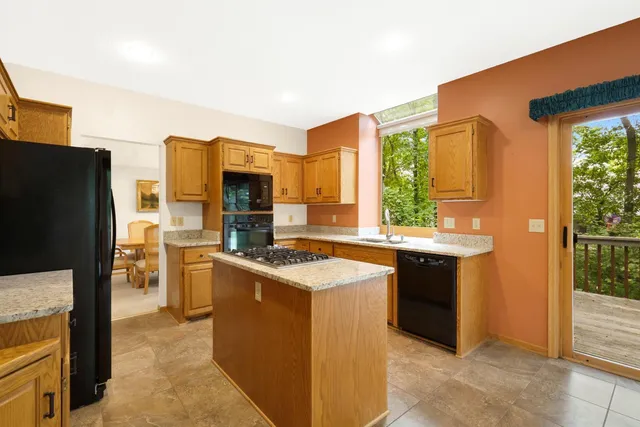 $499,900 | 12068 Gantry Lane, Apple Valley, MN 55124